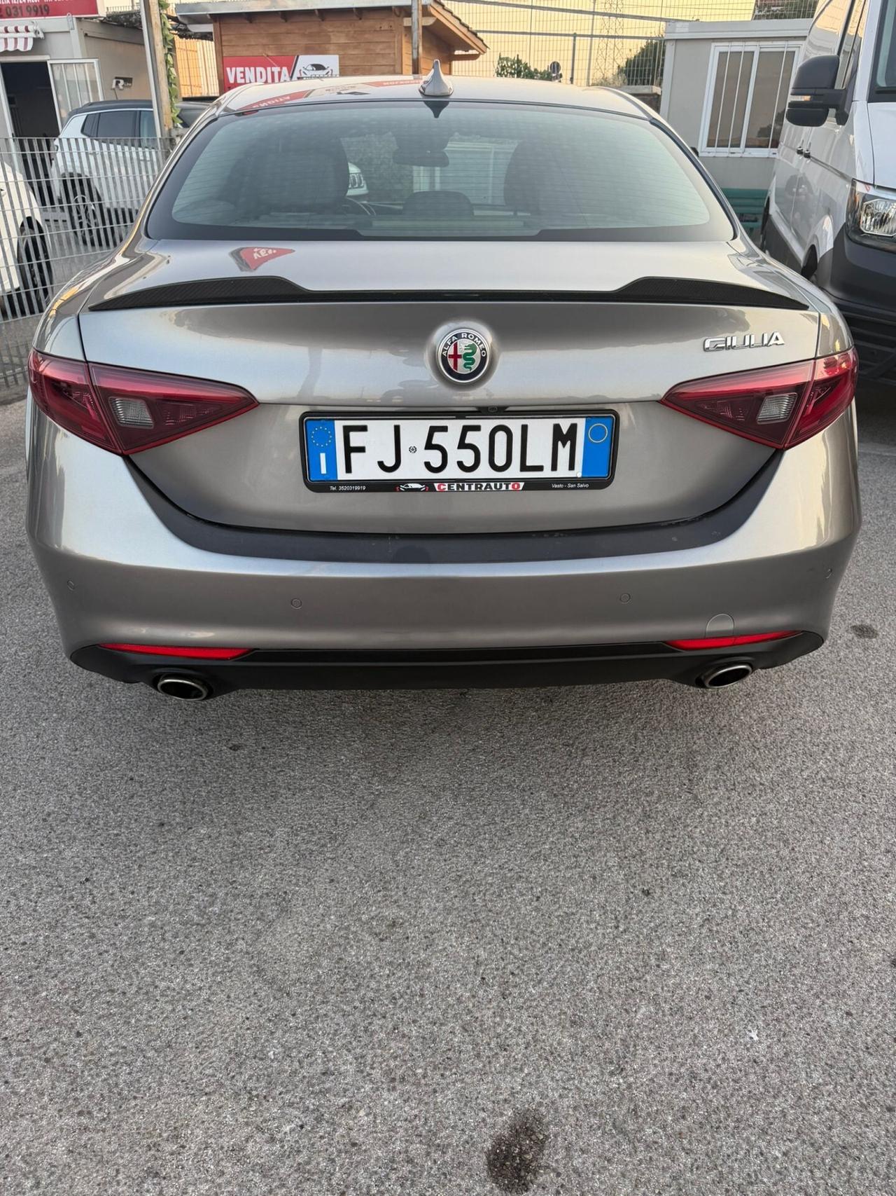 Alfa Romeo Giulia 2.2 180 CV AT8 Sport garanzia12