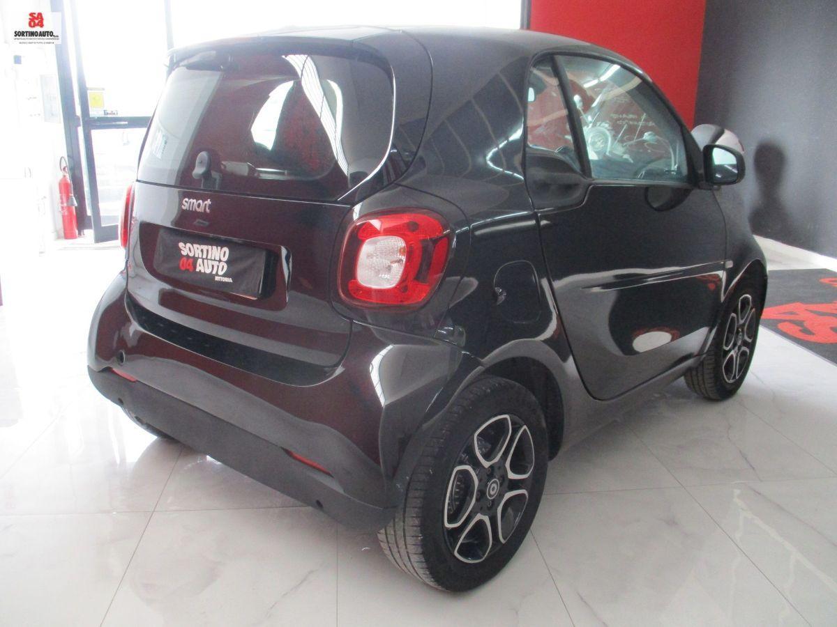 SMART Fortwo 70 1.0 t.amic Passion-2017 KM85000