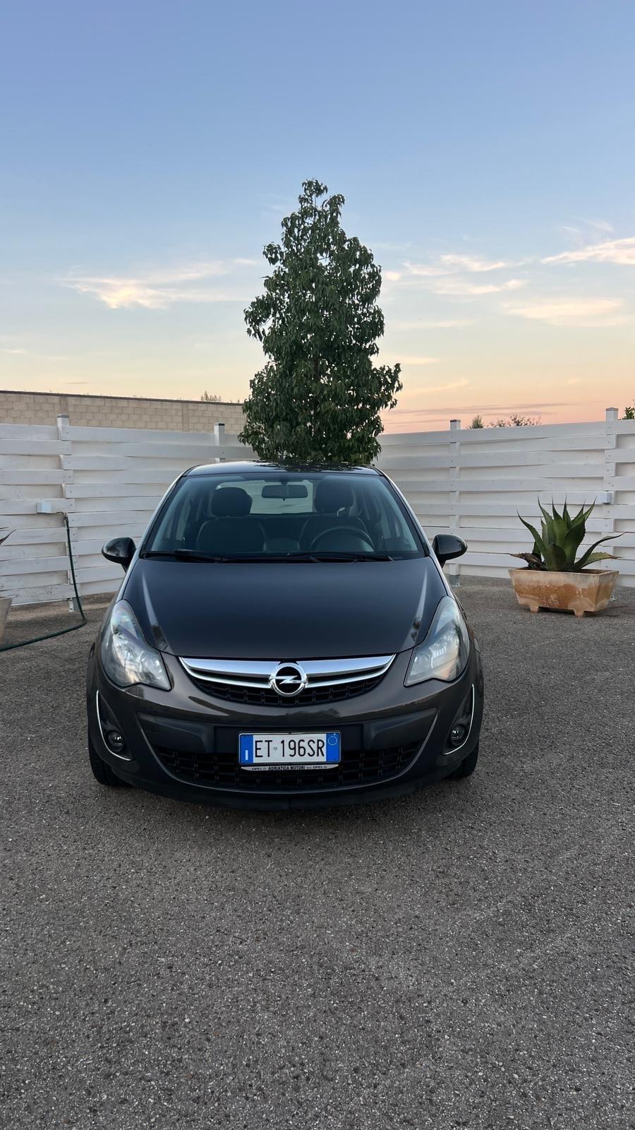 Opel Corsa 1.2 5 porte GPL unico proprietario