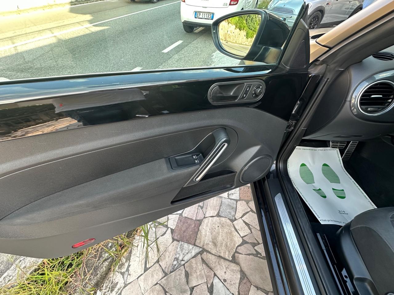 Volkswagen Maggiolino 2.0 TSI DSG Sport