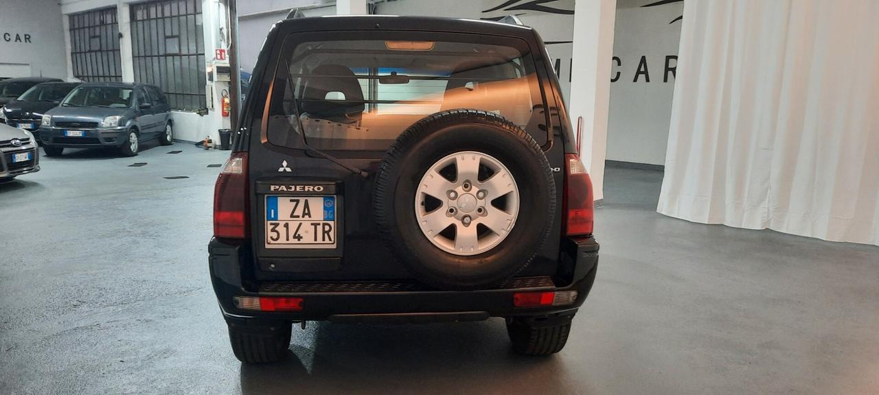 Mitsubishi Pajero 3.2 16V DI-D 3p. aut. Intense