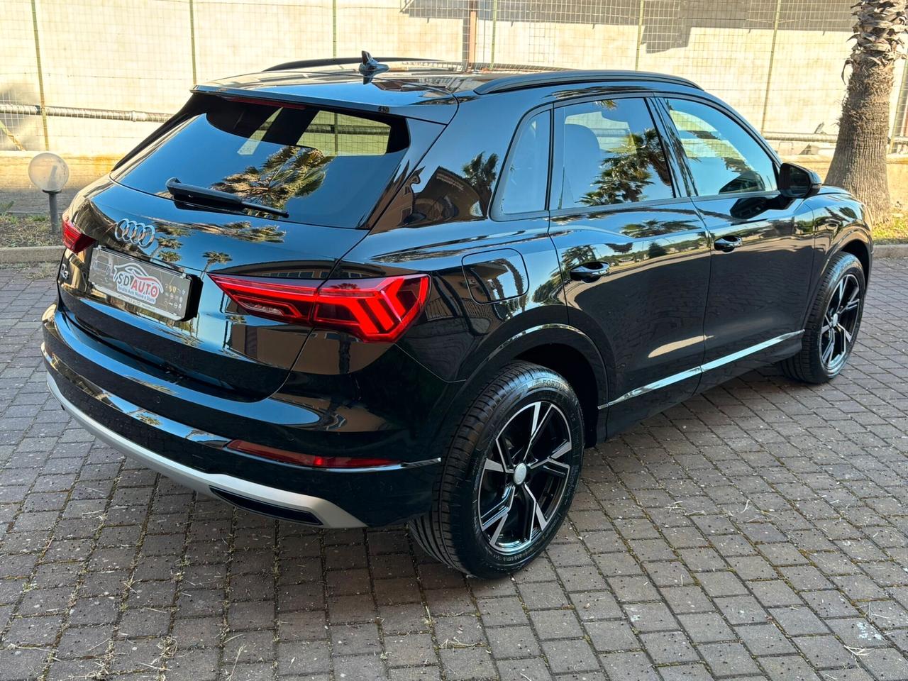 Audi Q3 35 TDI S tronic sport'/