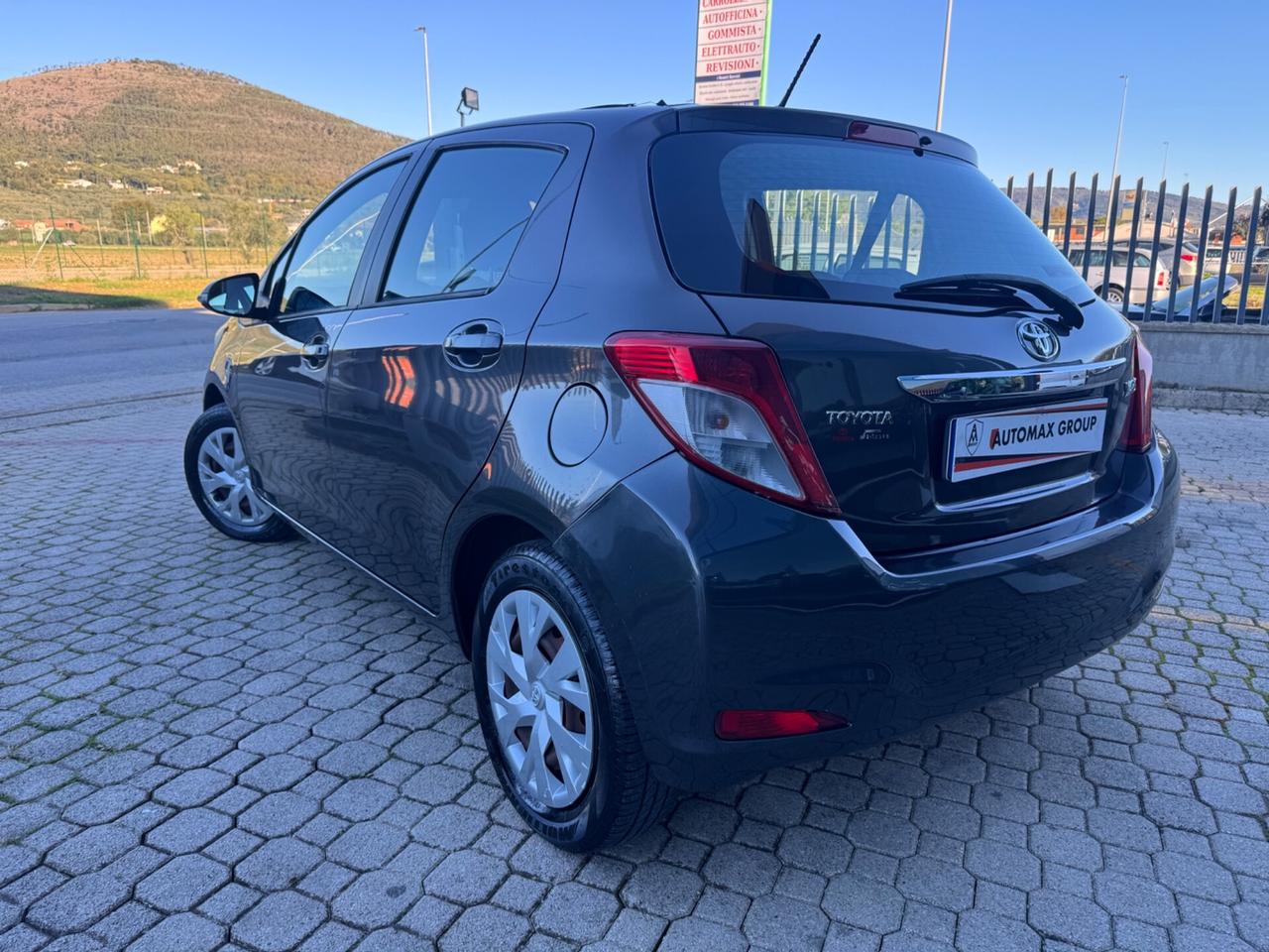 Toyota Yaris 1.0 5 porte Lounge