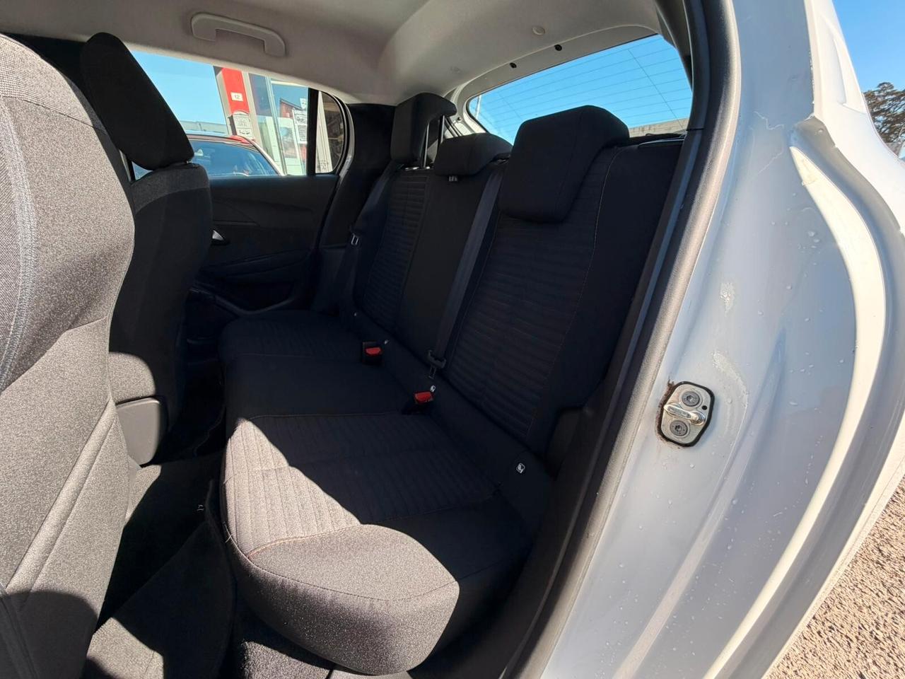 Peugeot 208 Neopatentati