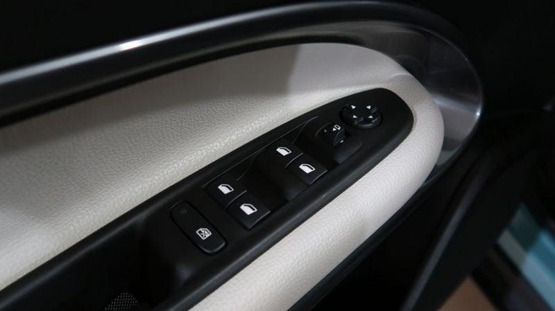 FIAT 600 600 1.2 hybrid La Prima II 145cv auto