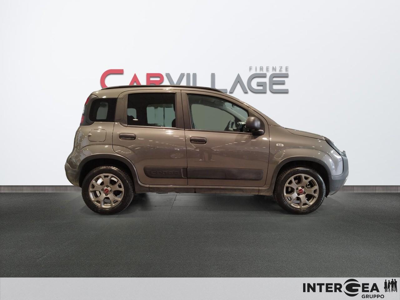 FIAT Panda 1.0 firefly hybrid City Cross s&s 70cv 5p.ti