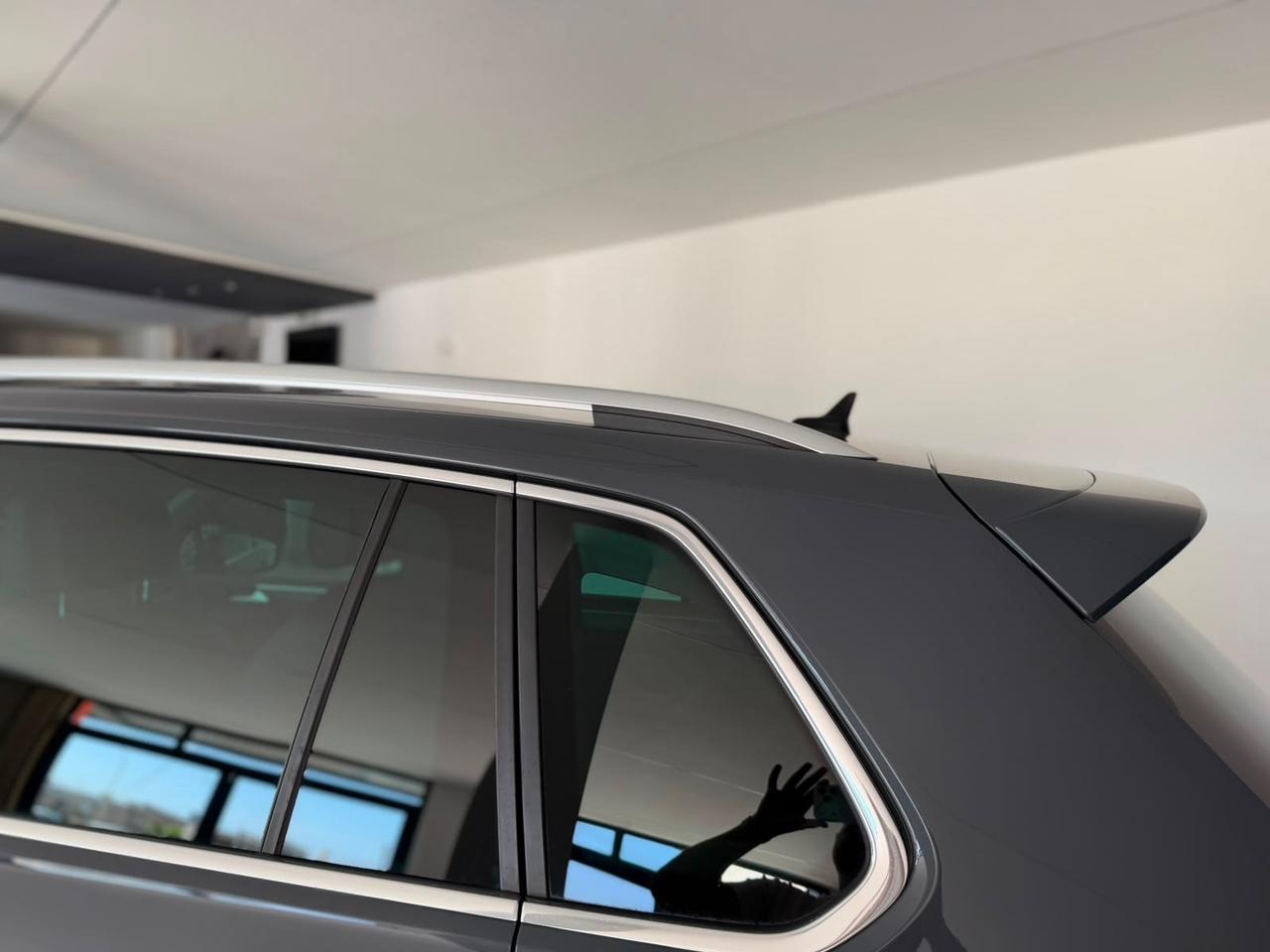 Volkswagen Tiguan 2.0 TDI 150 CV SCR DSG R-Line