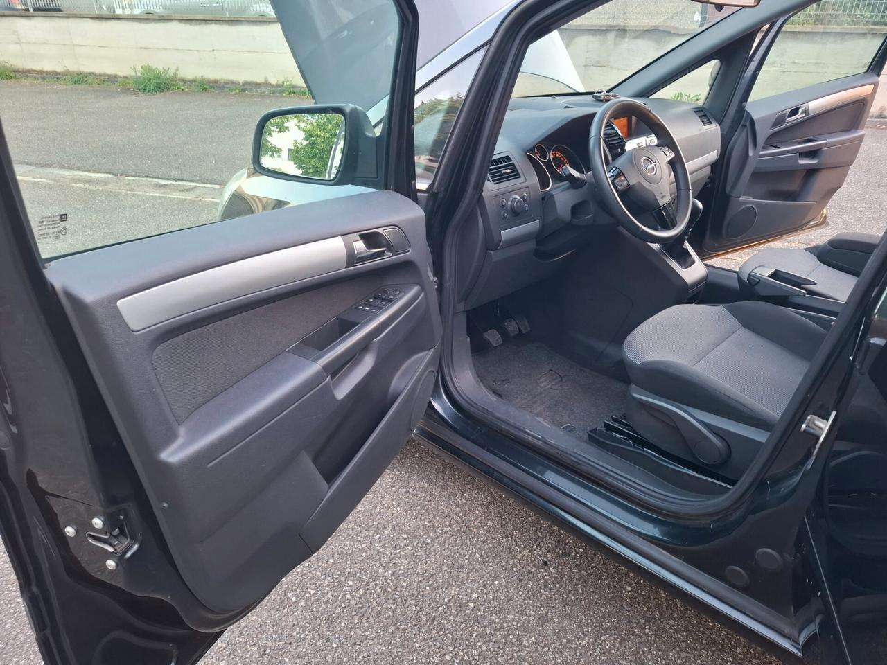 Opel Zafira 1.6 16V ecoM 150CV Turbo One