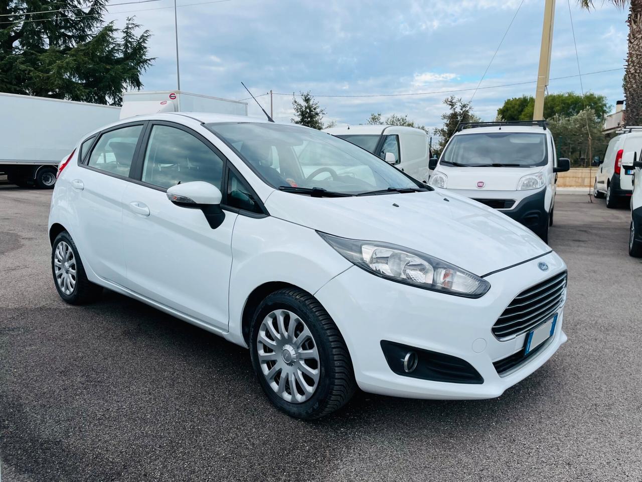 Ford Fiesta 1.5 TDCi 75CV 5 porte N1 4 posti per Neopatentati