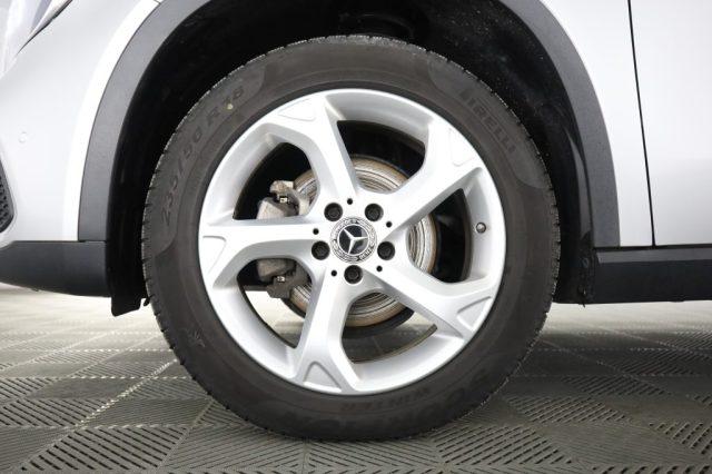 MERCEDES-BENZ CLA sse GLA GLA 200 Sport