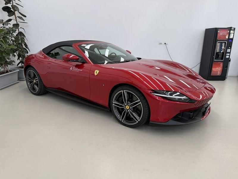 Ferrari Roma Spider - Rosso Imola - cuciture Rosso