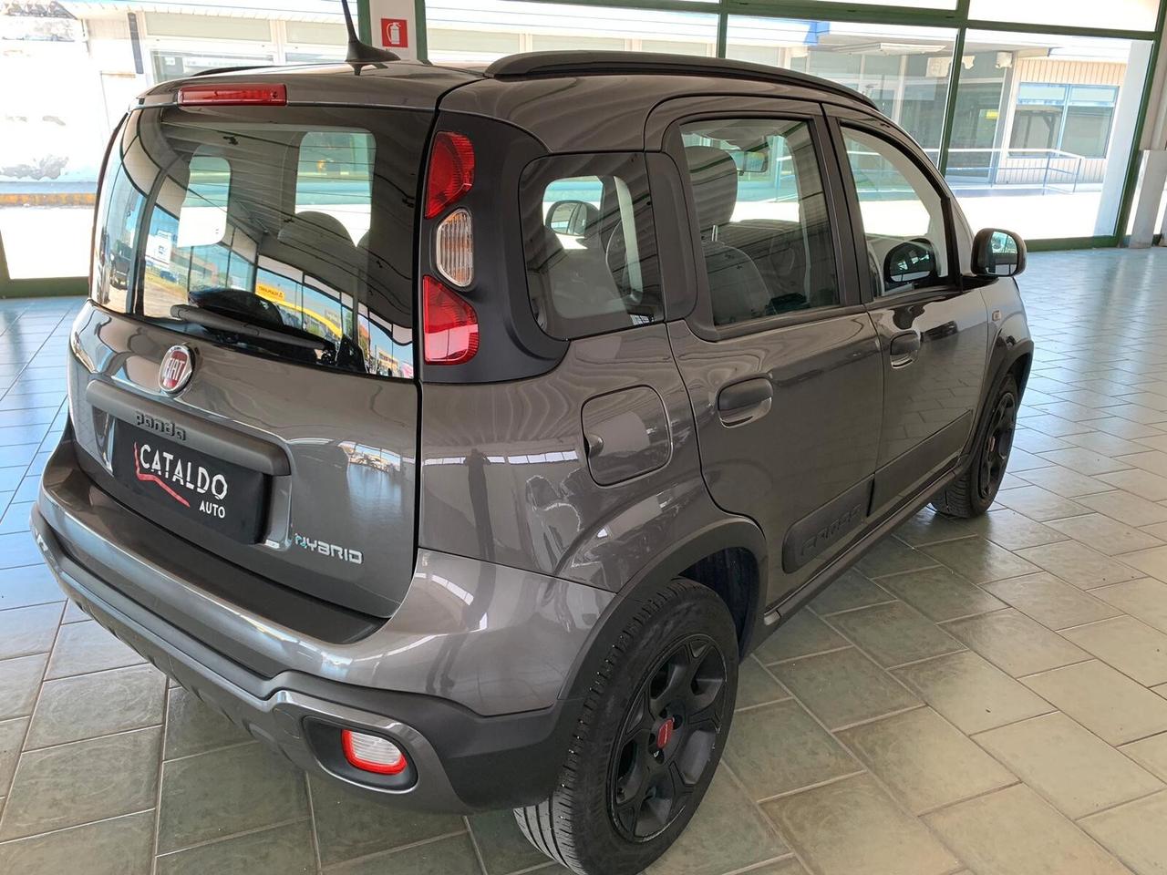 Fiat Panda 1.0 FireFly S&S Hybrid Cross Full