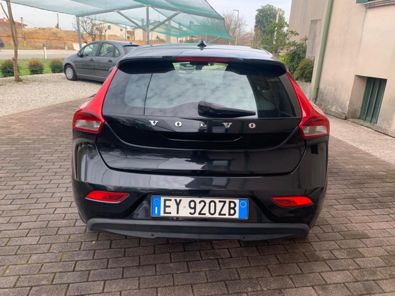 Volvo V40 D2 Business