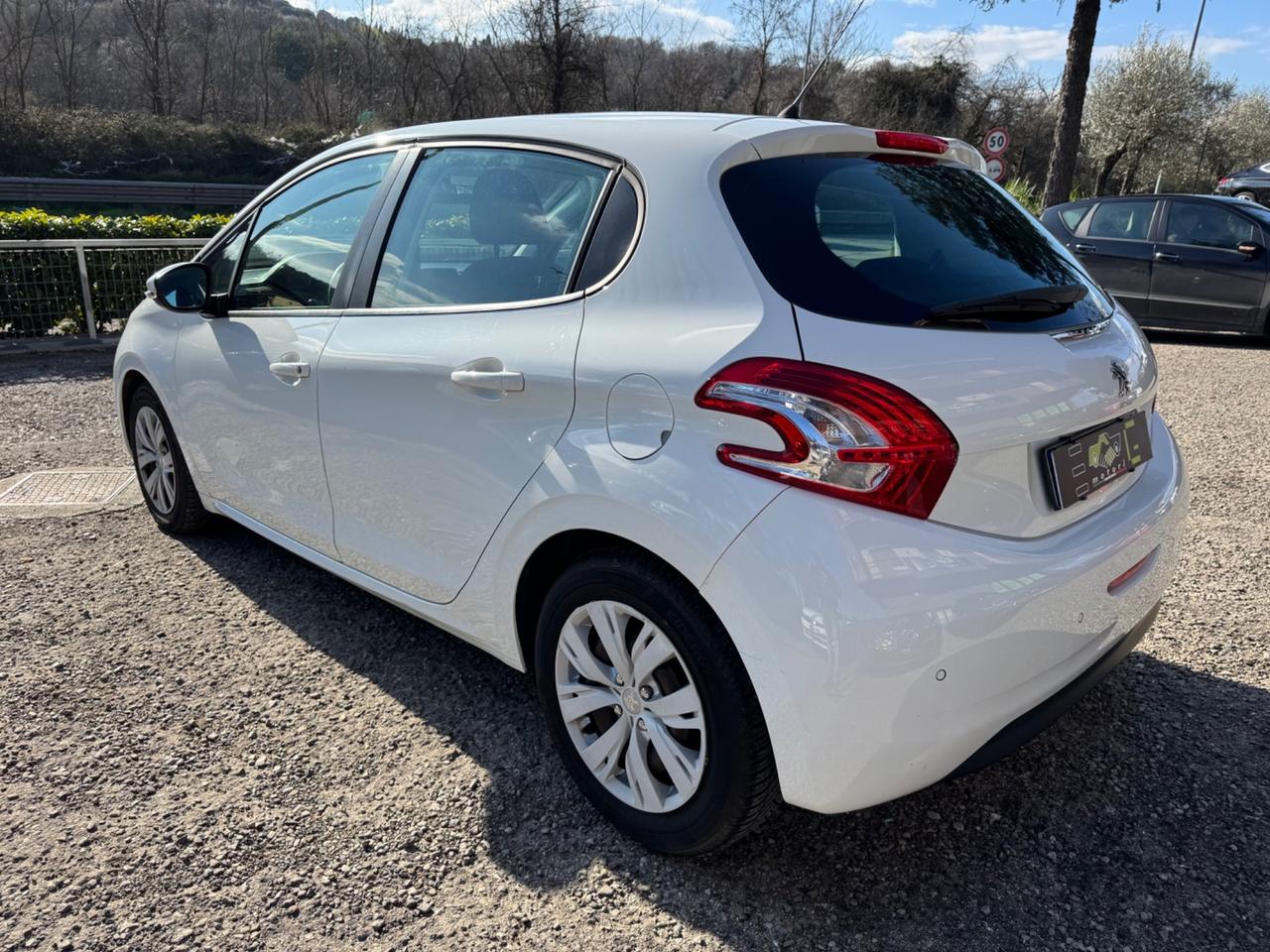 Peugeot 208 1.4 HDi 68 CV 3 porte Allure