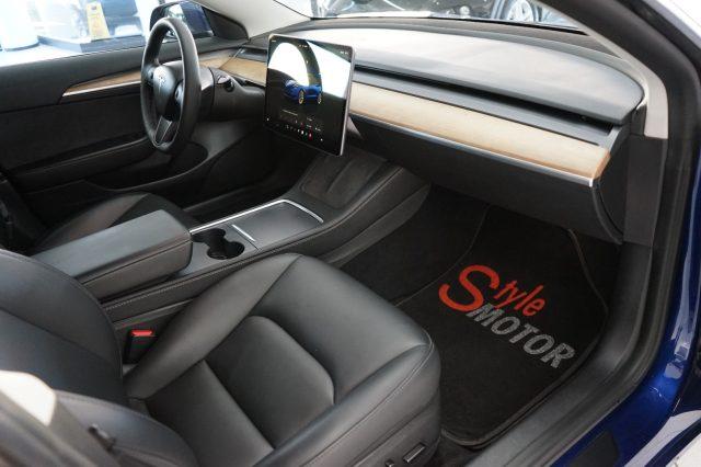 TESLA Model 3 Long Range Dual Motor AWD Guida Massimo Potenziale