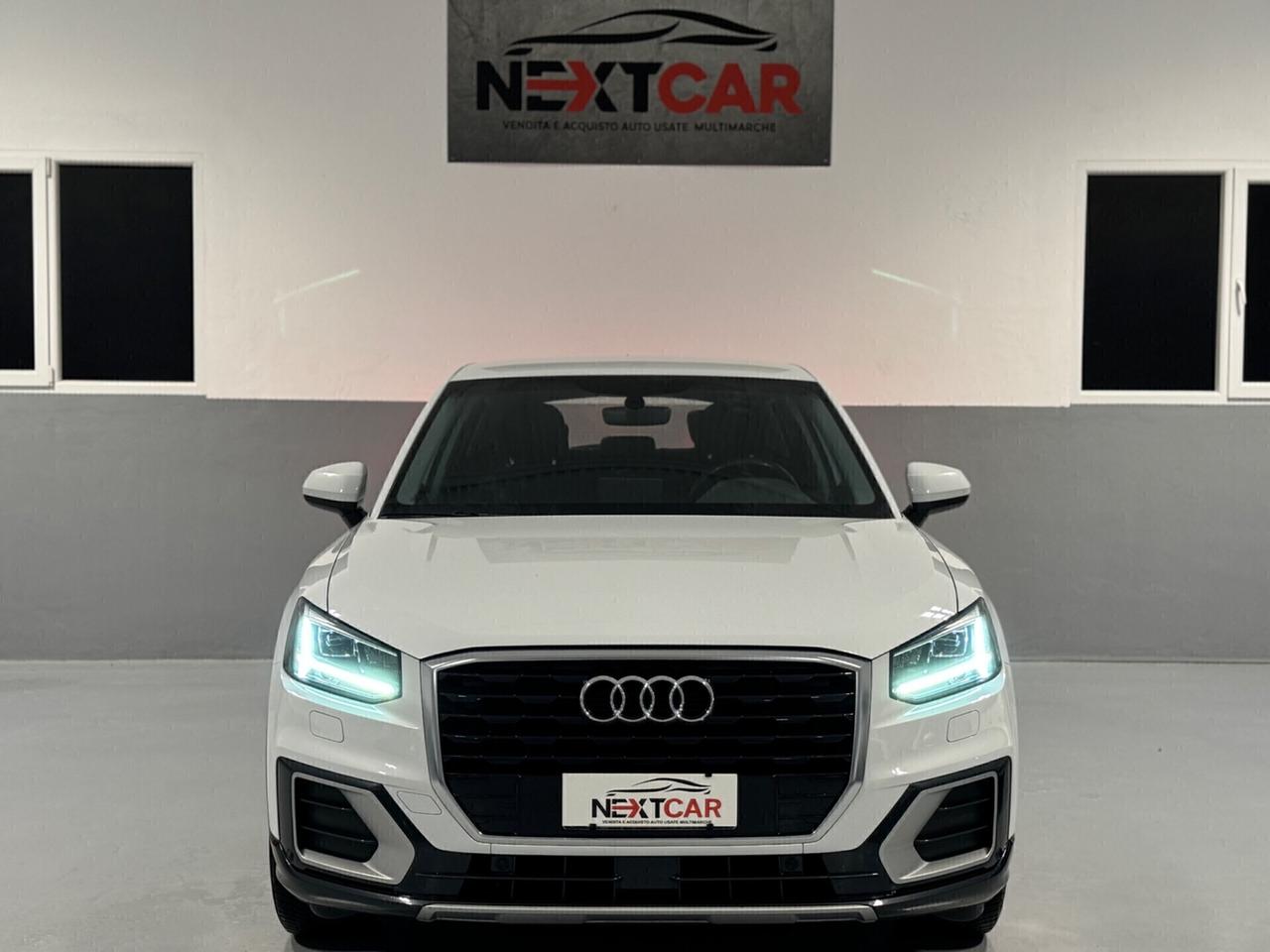 Audi Q2 TDI S tronic NAVI !