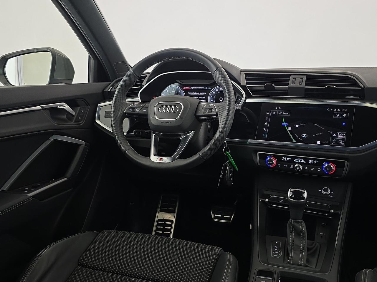 Audi Q3 35 2.0 tdi s line edition s-tronic