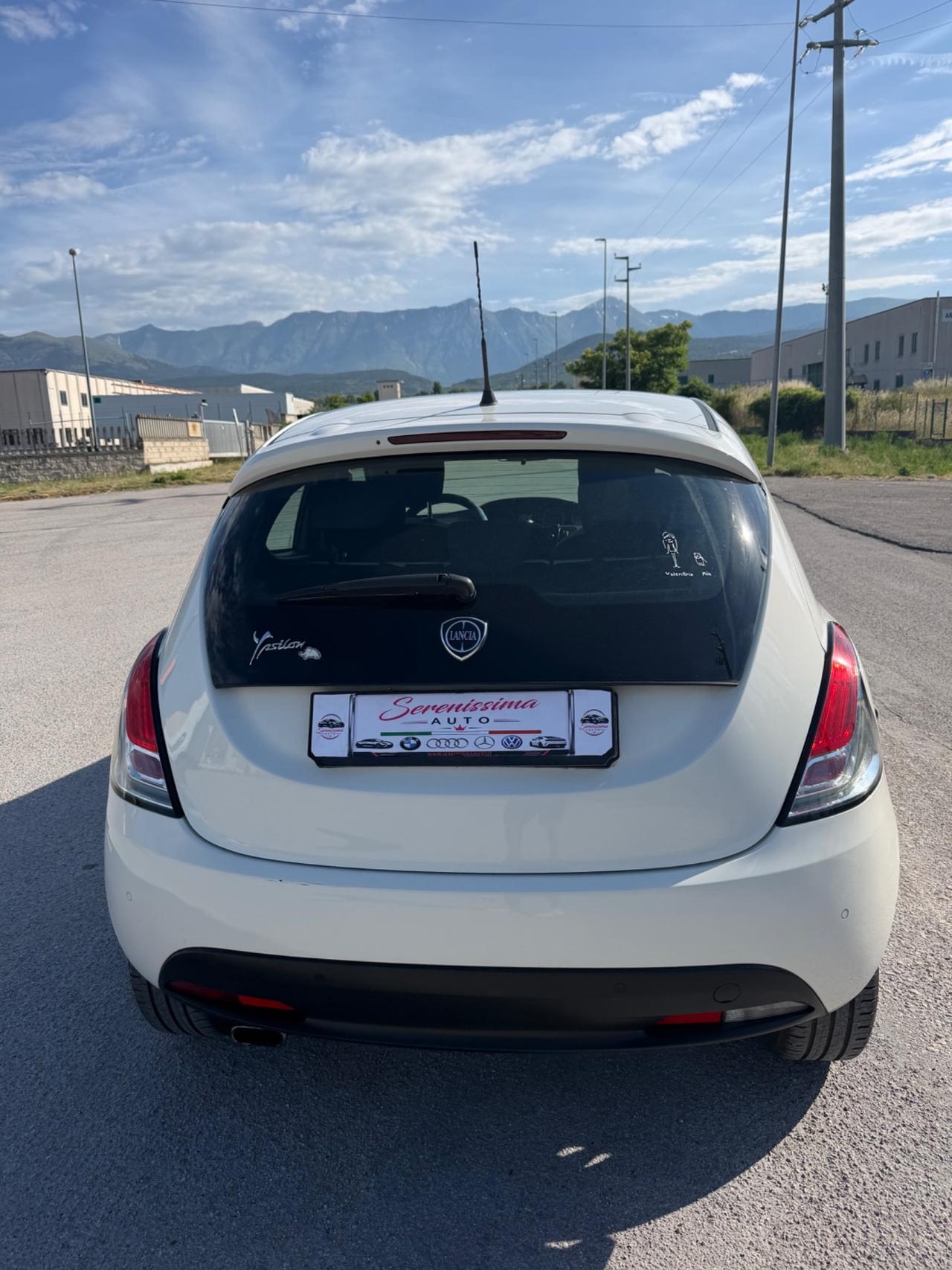Lancia Ypsilon 1.2 69 CV 5 porte Silver
