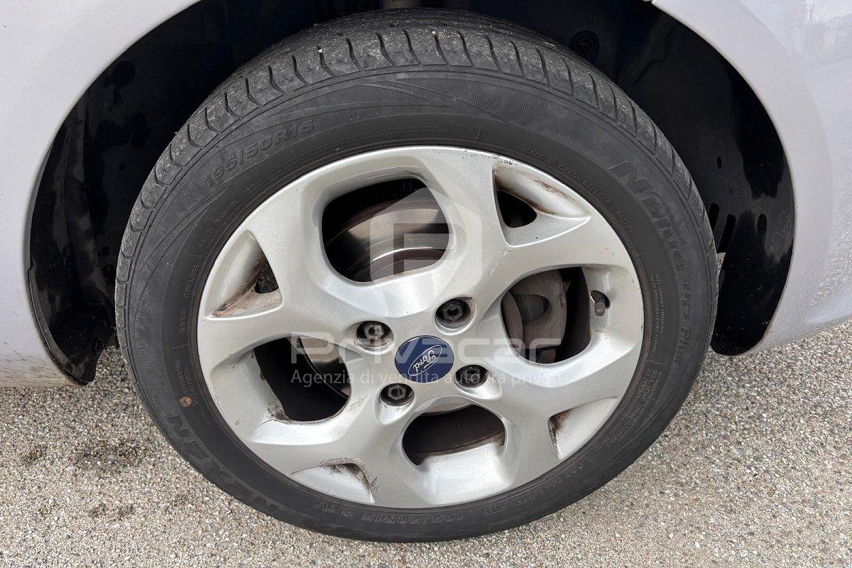 FORD Fiesta 1.4 TDCi 70CV 5 porte Titanium