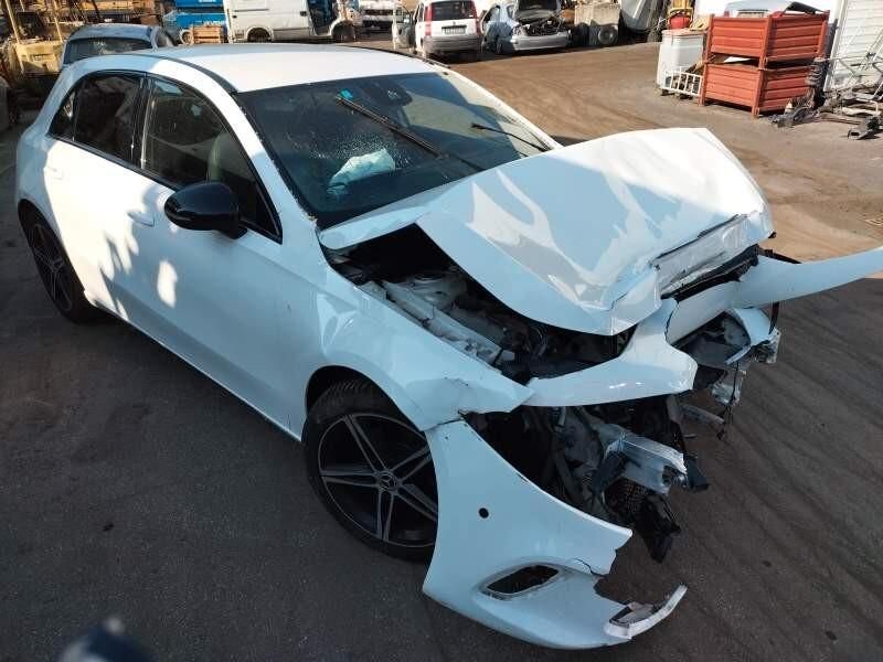 Mercedes-benz A 160 d Premium