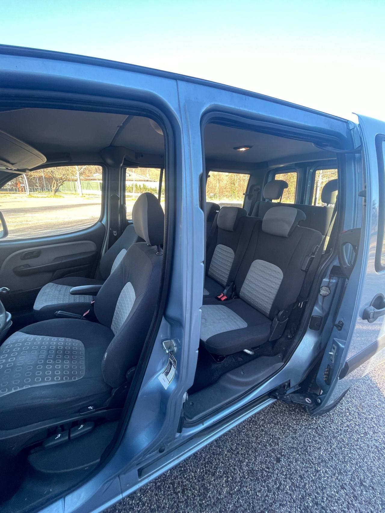 Fiat Doblo 7 posti Neopatentati 1.3 mjt