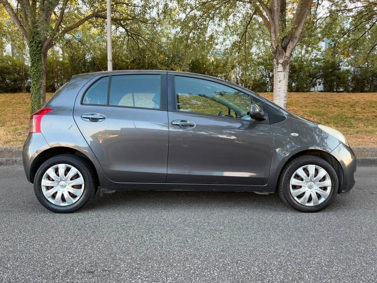Toyota Yaris 1.3 5 porte Navi