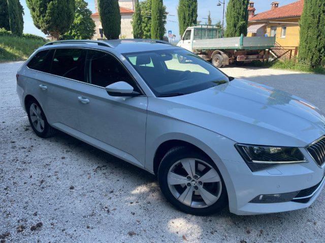 SKODA Superb 1.6 TDI DSG Ambition