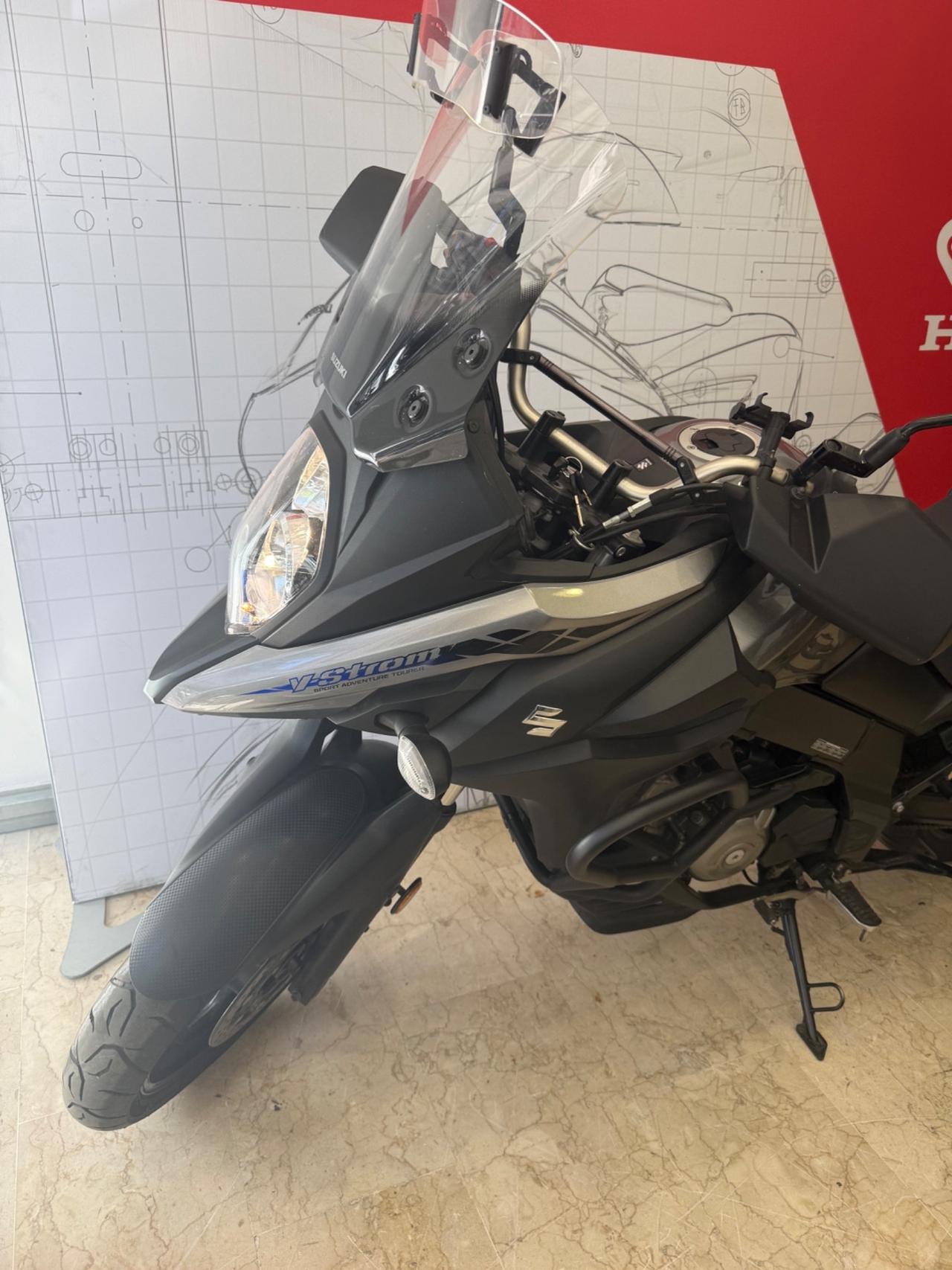 Suzuki V Strom DL 650