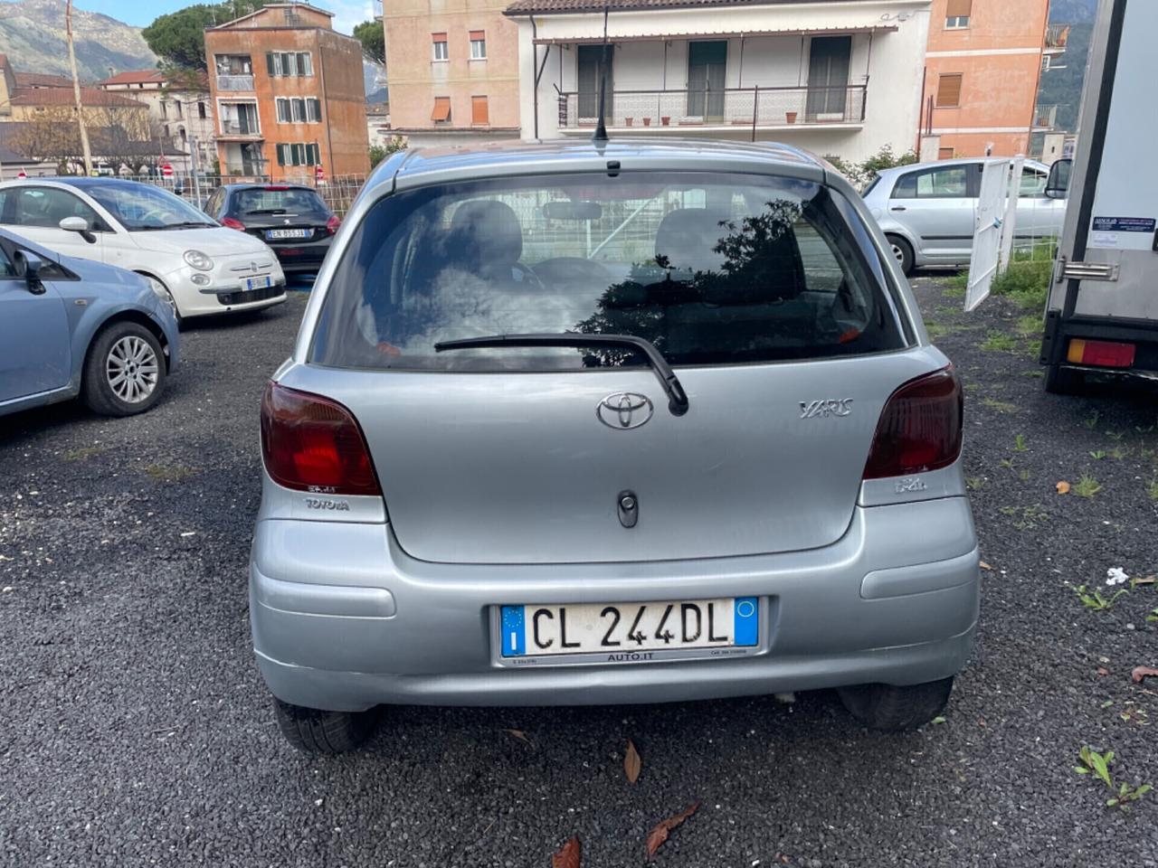 Toyota Yaris 1.4 tdi D-4D cat 5 porte Sol
