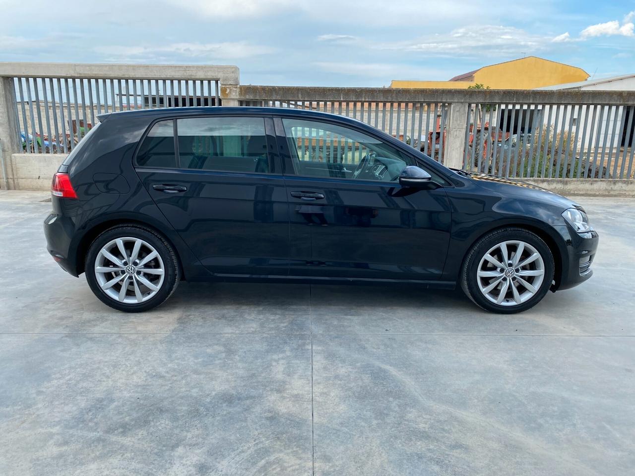 Volkswagen Golf 2.0 TDI 5p. Highline BlueMotion Technology