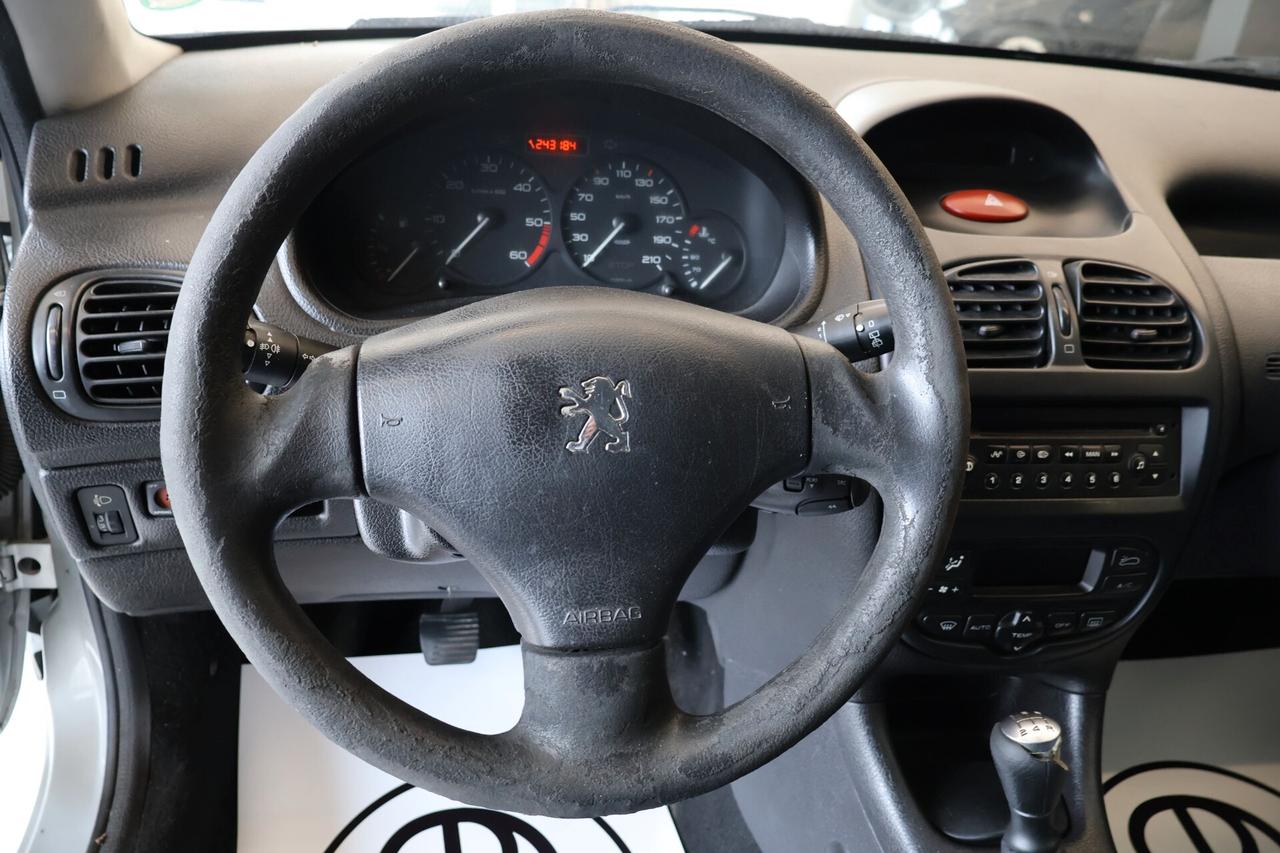 Peugeot 206 5p 1.4 hdi X-Line okneopatentati