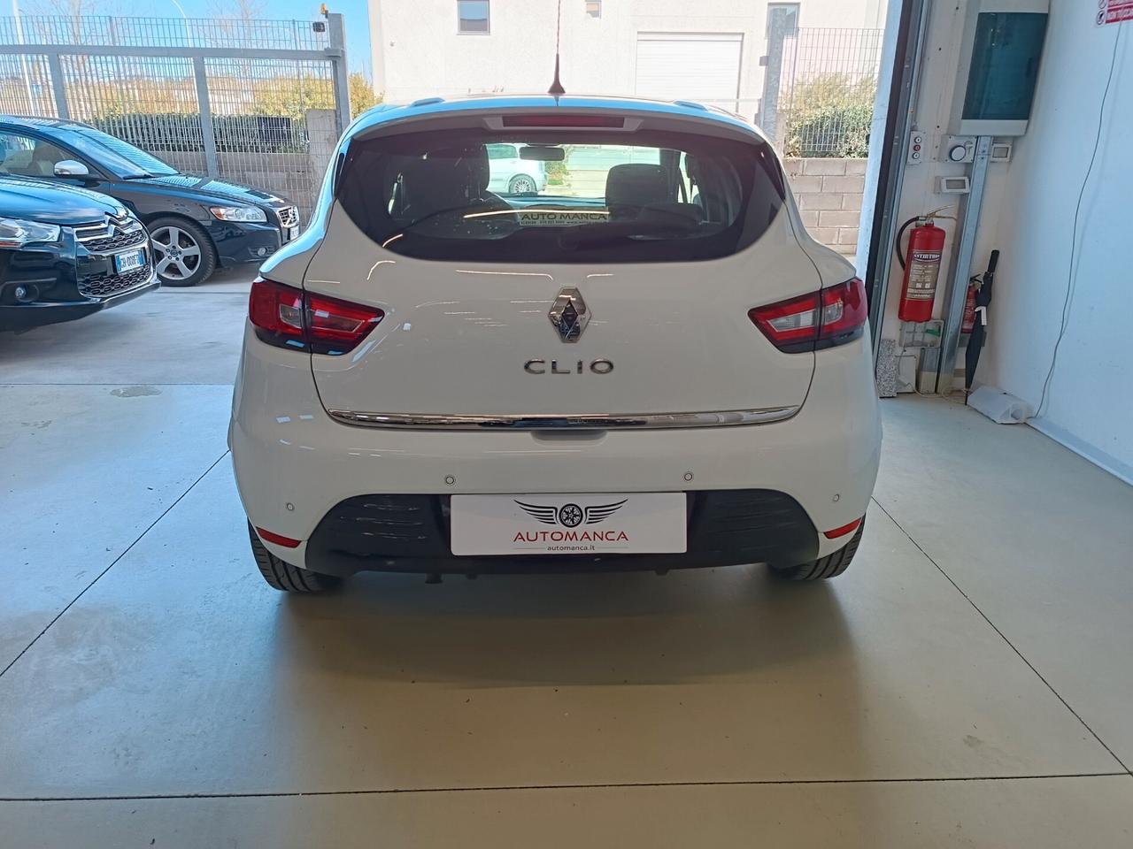 Renault Clio dCi 8V 75 CV 5 porte Moschino Life AUTOCARRO 4 POSTI