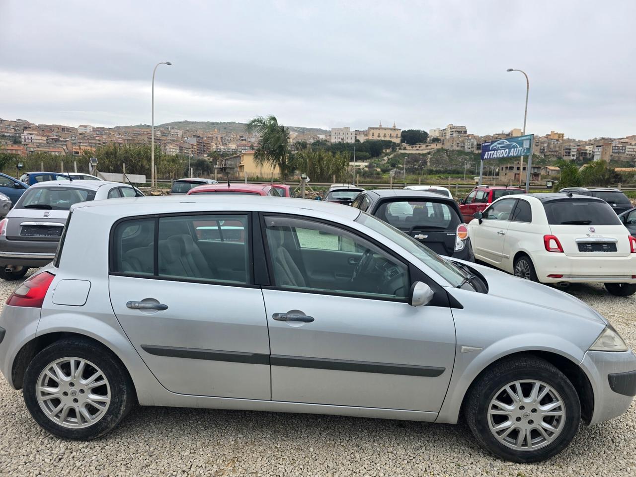 Renault Megane megan