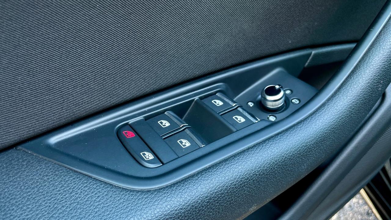 Audi A4 Avant 35 TDI/163 CV S tronic Advanced LED COCKPIT