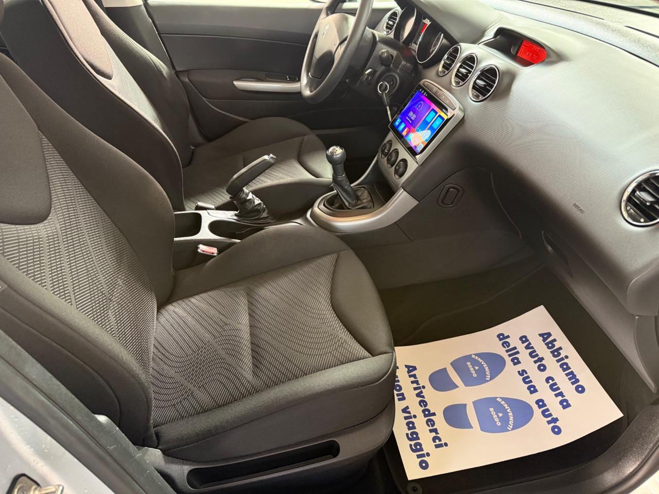 Peugeot 308 1.6 HDi 92CV 5p. - 2011