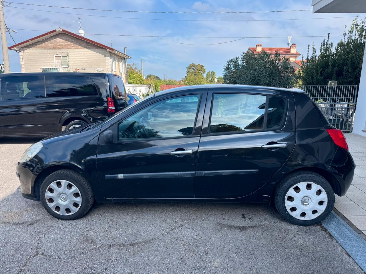 Renault Clio 1.2 16V 5 porte Le Iene