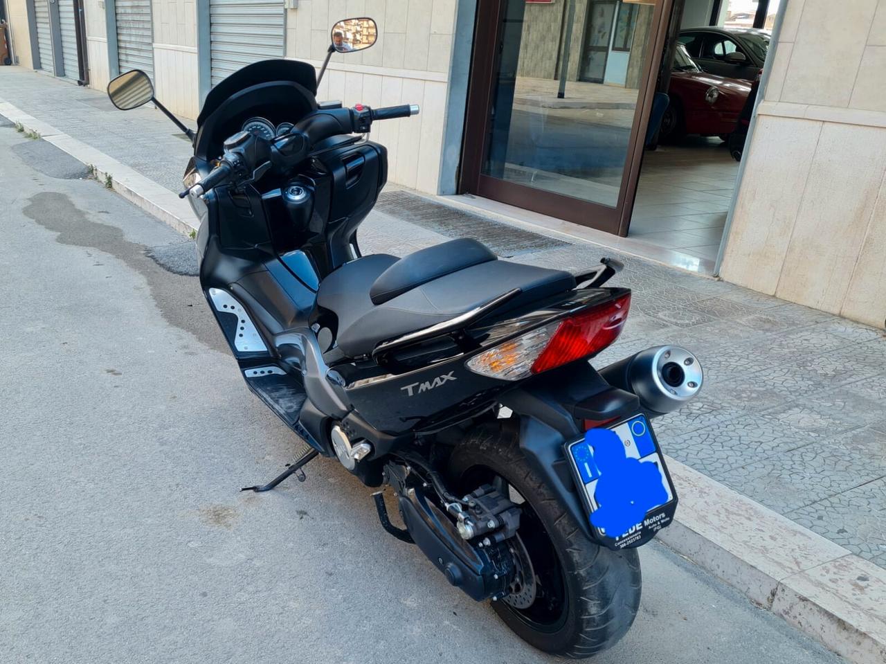 YAMAHA T MAX 500 PARI AL NUOVO