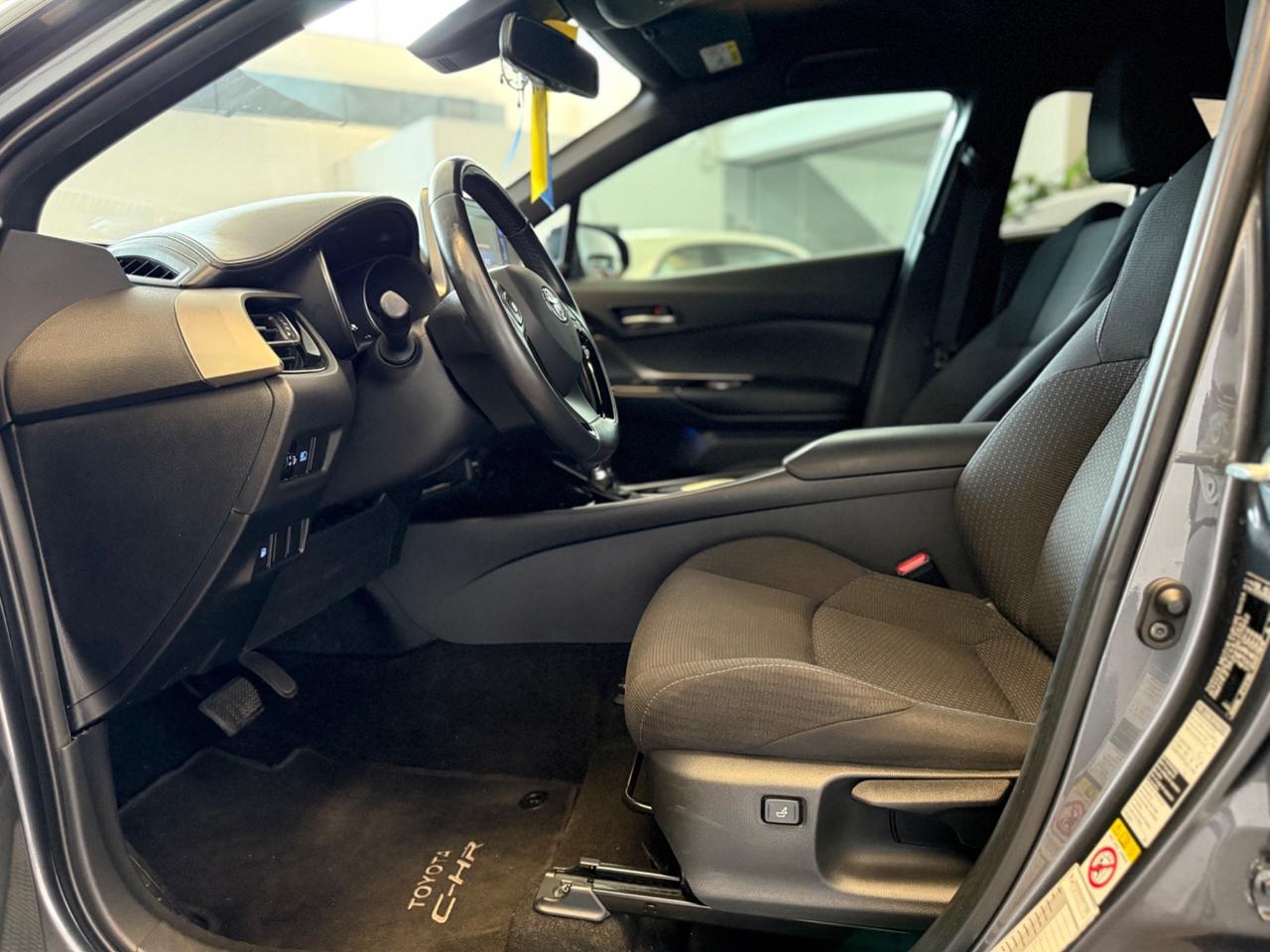Toyota C-HR 1.8 Hybrid E-CVT Lounge