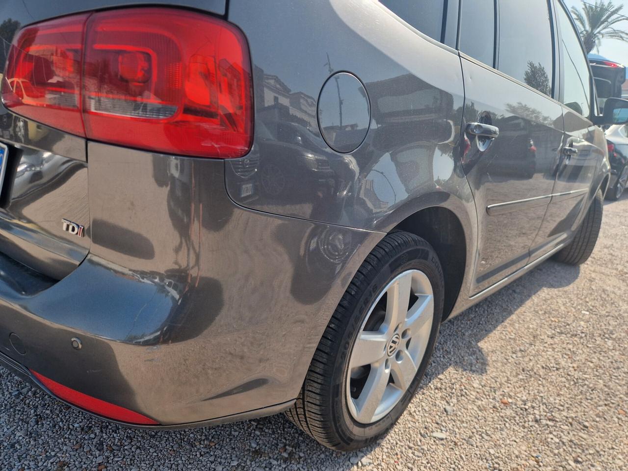 Volkswagen Touran 1.6 TDI DSG Comfortline-2014