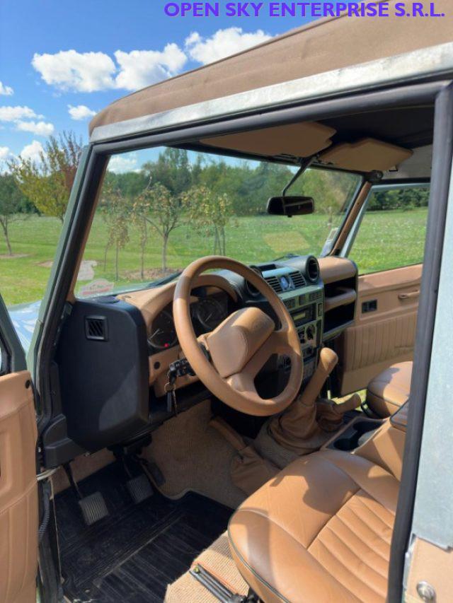 LAND ROVER Defender 90 2.2 TD4 Soft top N1 SAFARI EDITION