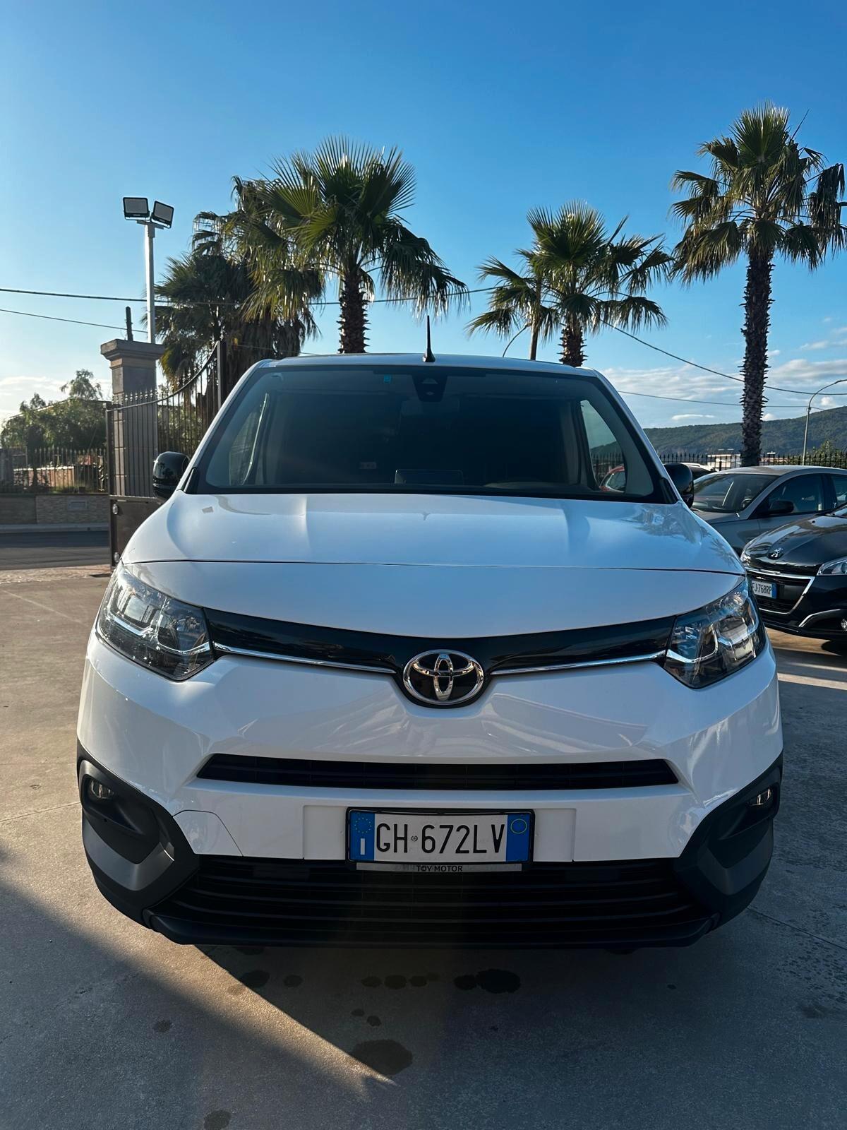 TOYOTA PROACE CITY MAXY