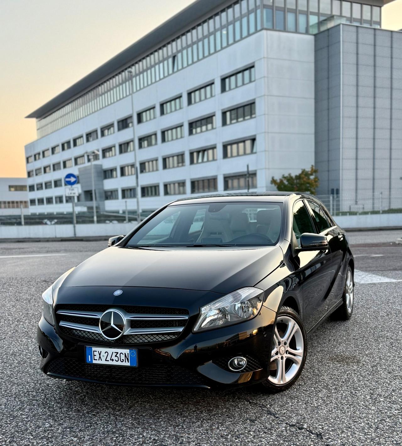 Mercedes-benz A 220 CDI Automatic 4Matic Premium