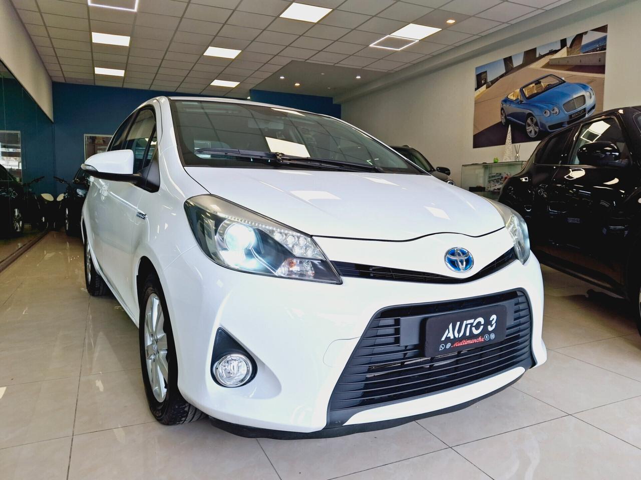 Toyota Yaris 1.5 Hybrid 5 porte Cool "Unico Proprietario