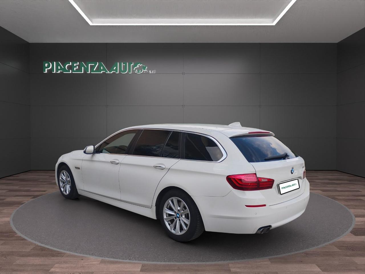 BMW 520 d Touring Luxury 190cv.TELECAMERA.PELLE.NAVI.LED