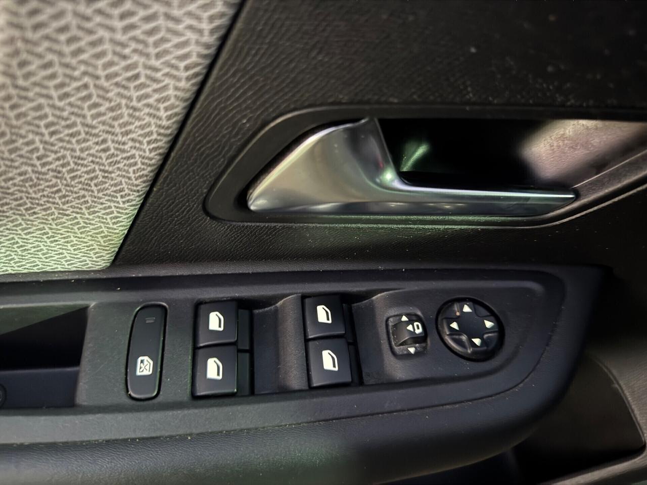 Citroen C4 BlueHDi 130 EAT8 Shine retrocam Sensori