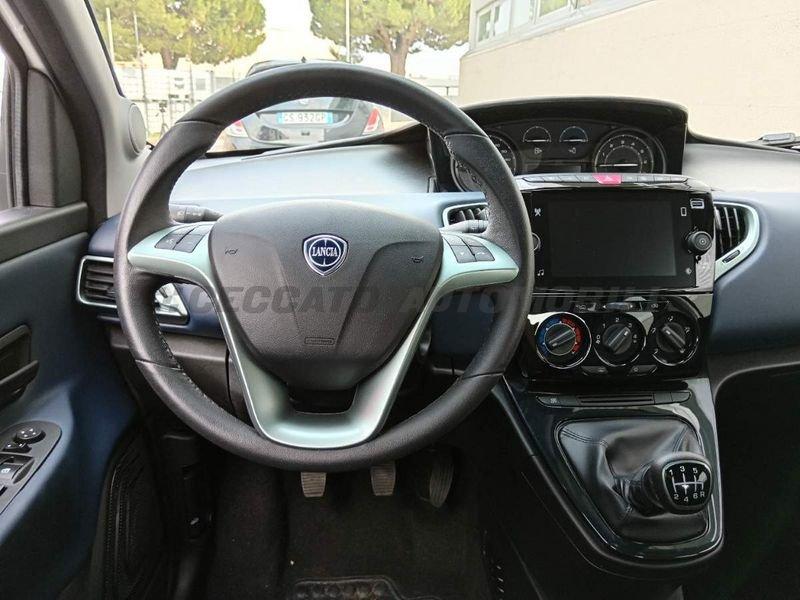 Lancia Ypsilon Ypsilon 1.0 firefly hybrid Platino s&s 70cv