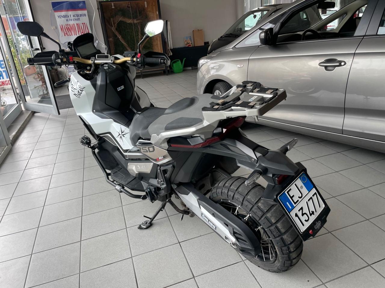 HONDA ADV 750