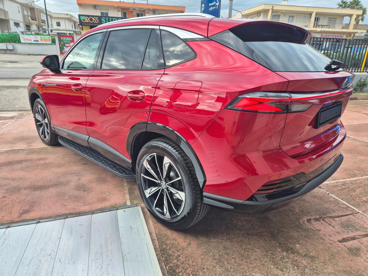 Mg Nuova HS 1.5 Luxury 170CV MT