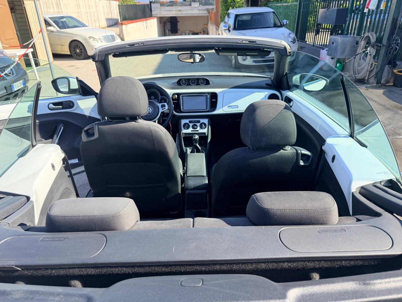 Volkswagen Maggiolino 1.6 TDI CABRIO 105cv BlueMotion Technology