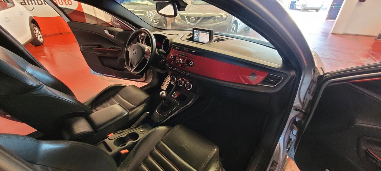 Alfa Romeo Giulietta 1750 TBi 235 cv Quadrifoglio Verde
